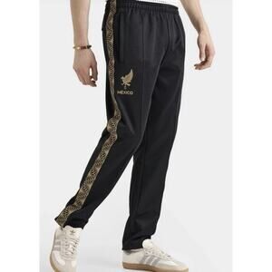 Sz Small Adidas Track Pants Mexico 2025 Gold Soccer Men's $90 Authentic JE5337